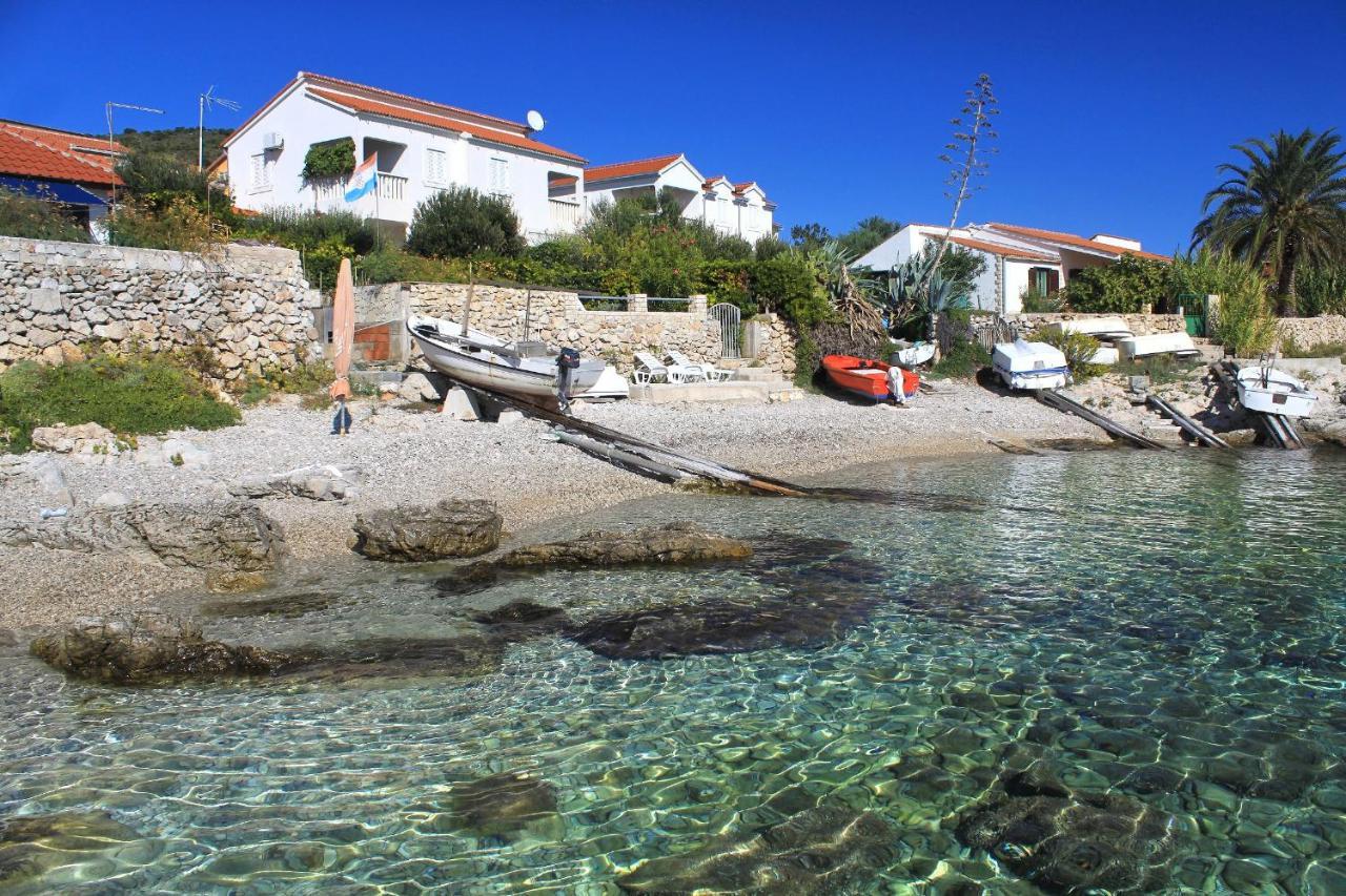 Apartments By The Sea Milna, Vis - 8895 Rukavac  Bagian luar foto