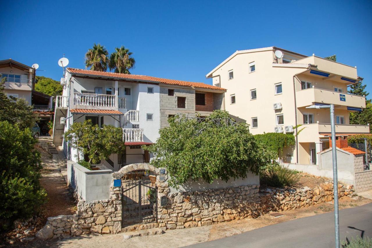 Apartments By The Sea Milna, Vis - 8895 Rukavac  Bagian luar foto