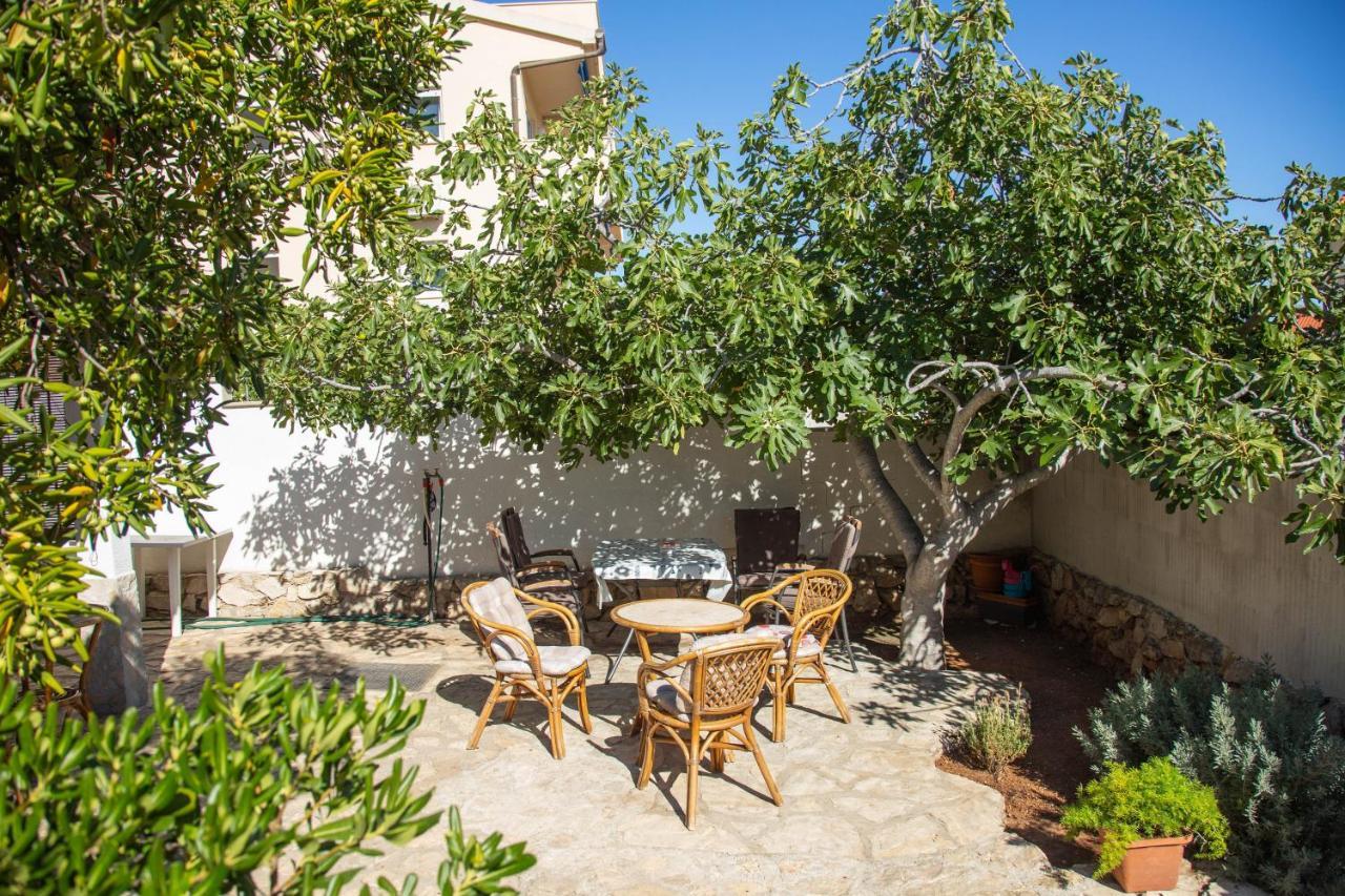 Apartments By The Sea Milna, Vis - 8895 Rukavac  Bagian luar foto