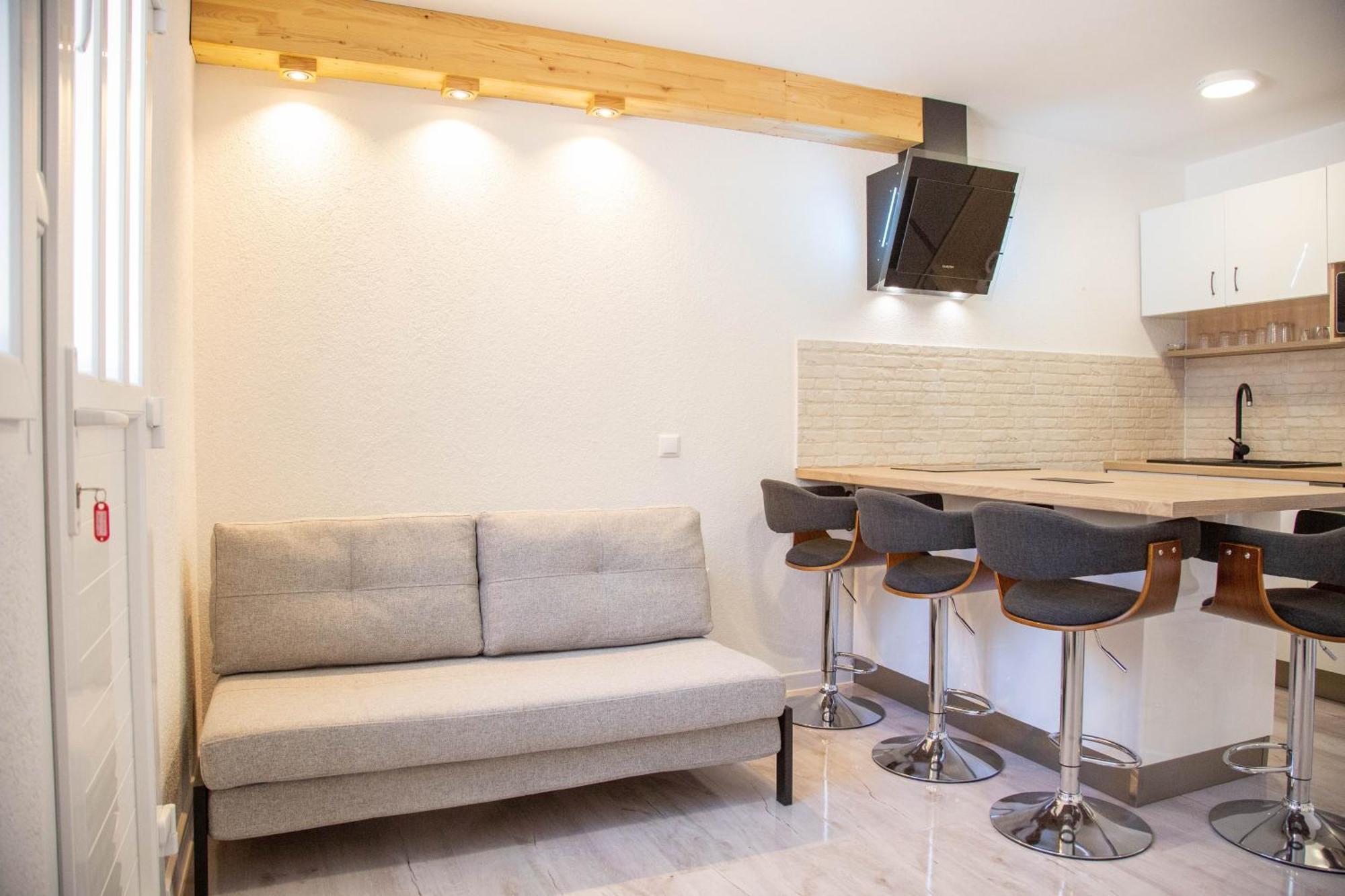 Apartments By The Sea Milna, Vis - 8895 Rukavac  Ruang foto