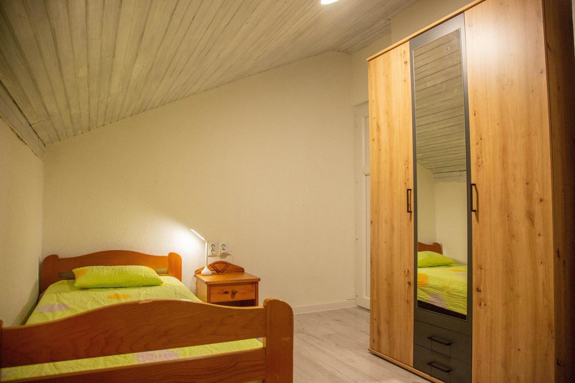 Apartments By The Sea Milna, Vis - 8895 Rukavac  Ruang foto